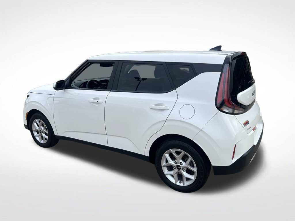 Certified 2023 Kia Soul S FWD image 43