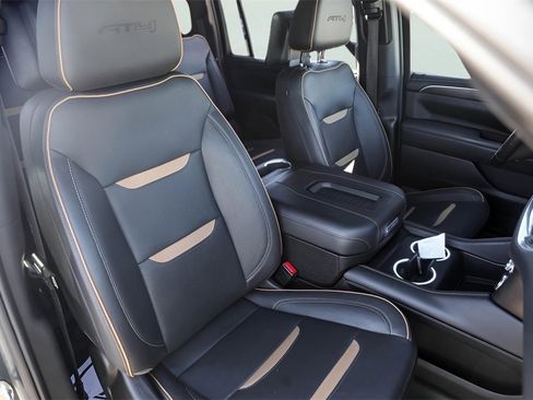 Used 2021 GMC Yukon XL AT4 w/ AT4 Premium Plus Package image 30