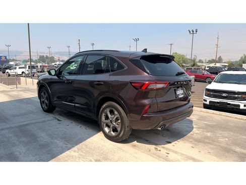 Used 2023 Ford Escape ST-Line w/ Tech Pack #1 AWD/4WD image 5