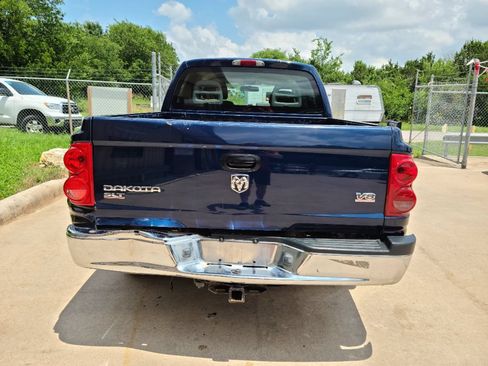 Used 2005 Dodge Dakota SLT RWD image 4