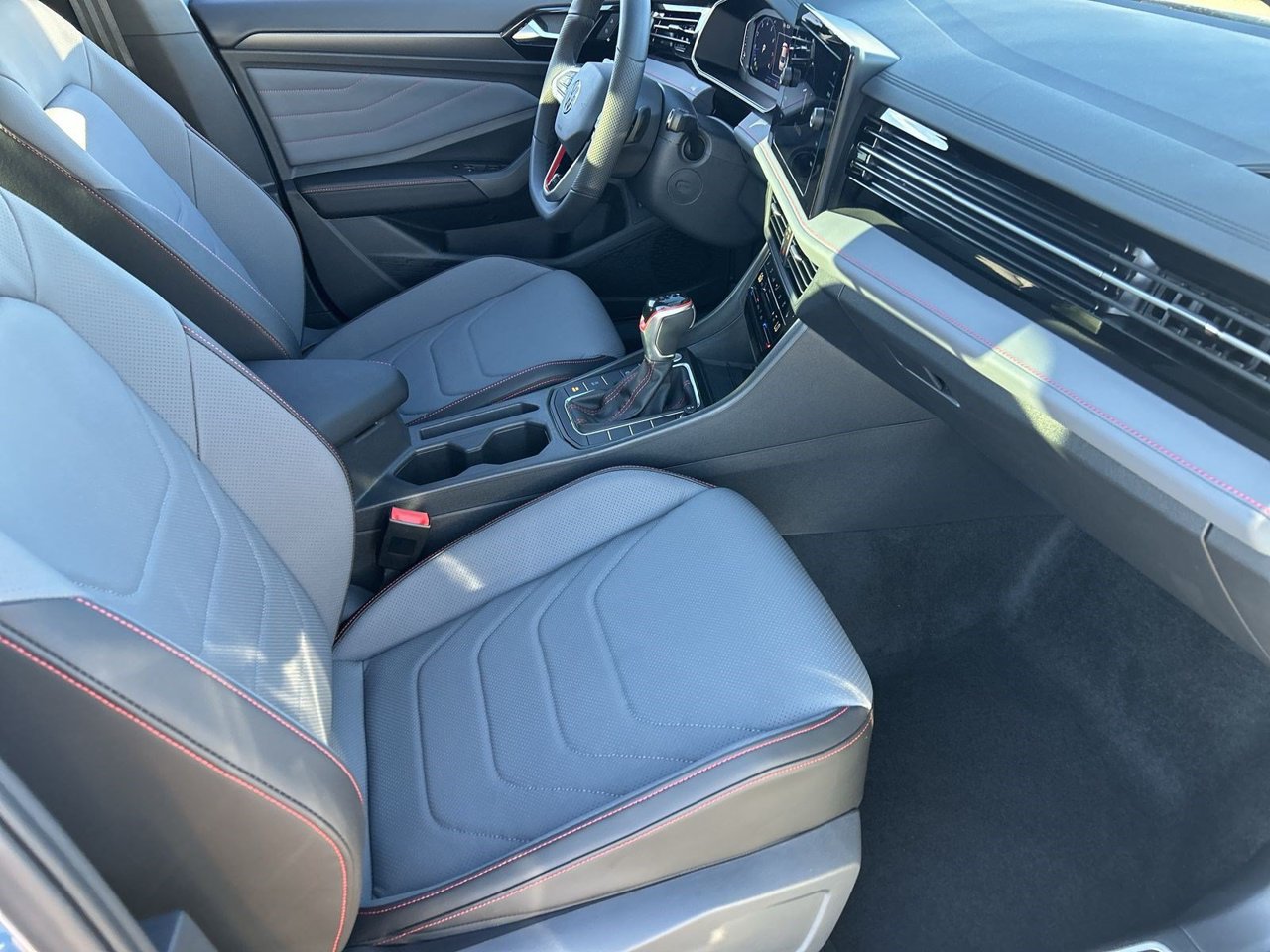 New 2027 Volkswagen Jetta GLI Autobahn FWD image 8