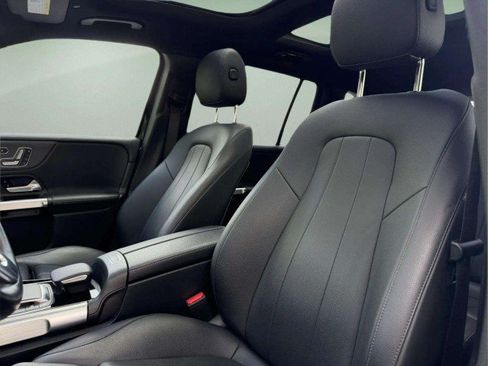 Used 2023 Mercedes-Benz GLB 250 4MATIC image 22