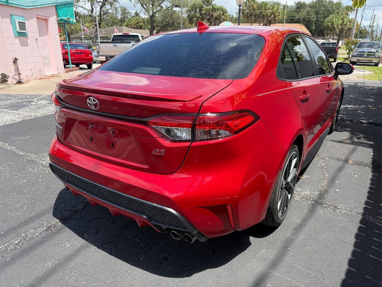 Used 2020 Toyota Corolla SE FWD image 12