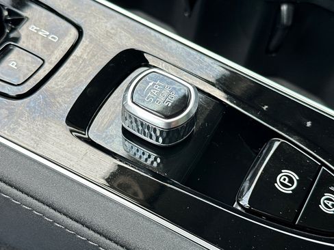 Certified 2026 Volvo XC90 T8 Ultra w/ Protection Package AWD/4WD image 29