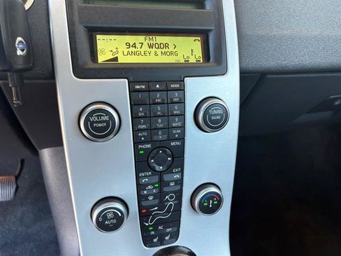 Used 2011 Volvo C70 T5 FWD image 17