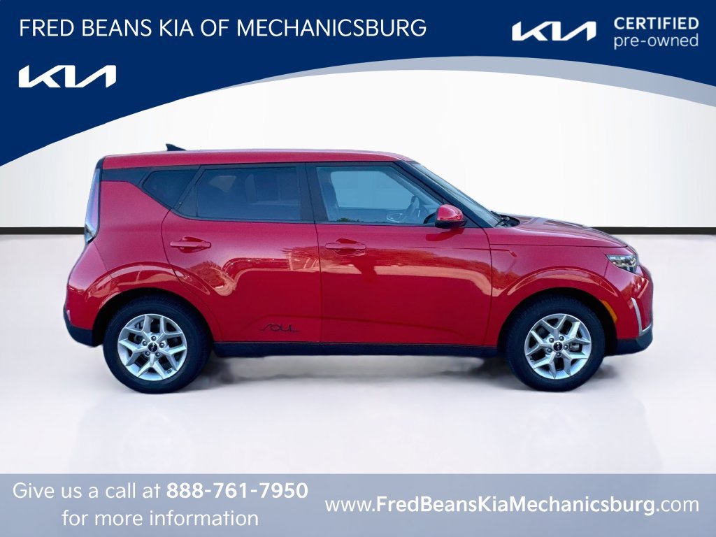 Certified 2023 Kia Soul LX w/ LX Technology Package FWD image 8