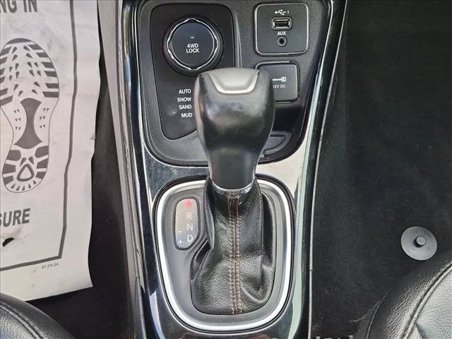 Used 2019 Jeep Compass Limited AWD/4WD image 12