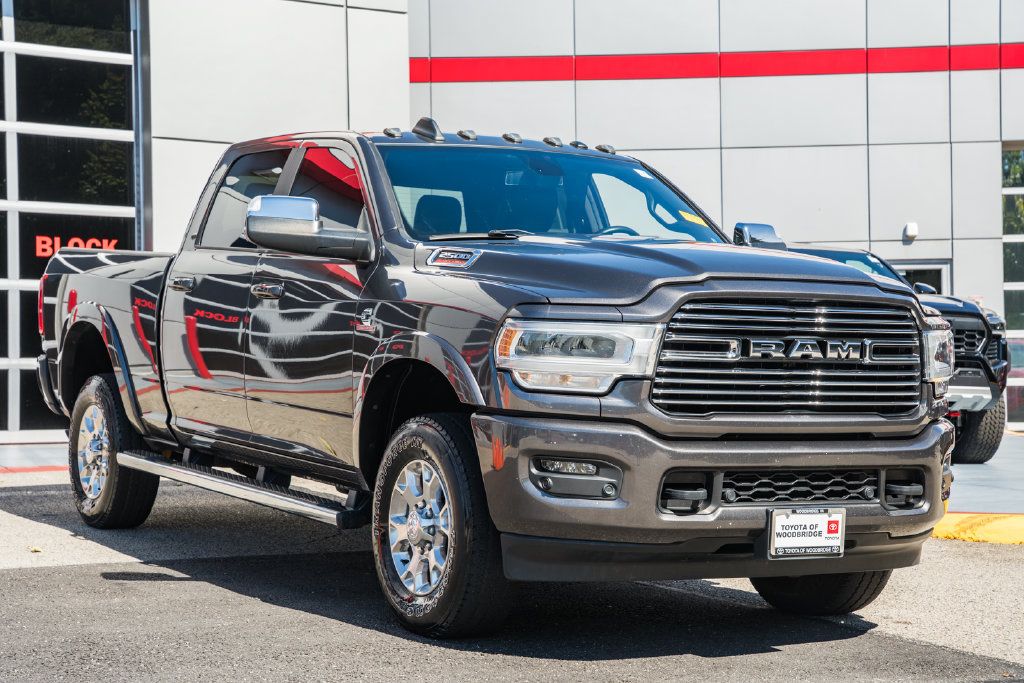 Used 2022 RAM 2500 Laramie AWD/4WD image 1