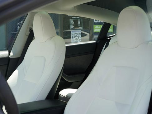 Used 2023 Tesla Model 3 Standard Range RWD image 14