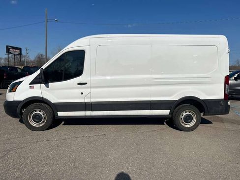 Used 2019 Ford Transit 250 148 Medium Roof RWD image 8
