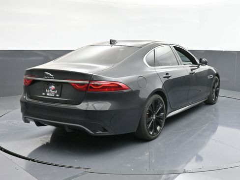 Used 2024 Jaguar XF R-Dynamic SE image 8