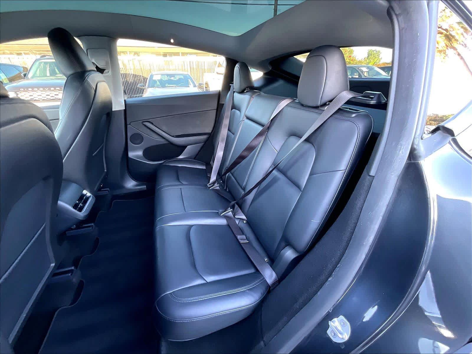 Used 2024 Tesla Model Y Performance AWD/4WD image 29