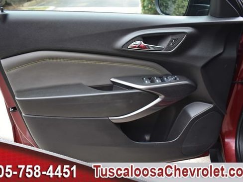 Used 2024 Chevrolet Trax ACTIV w/ Sunroof Package FWD image 18
