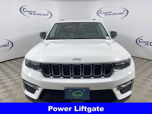 Used 2023 Jeep Grand Cherokee Limited AWD/4WD image 10