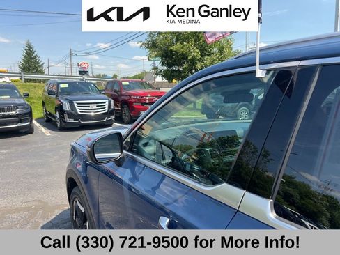 Used 2024 Kia Telluride S w/ S Sunroof Package FWD image 25