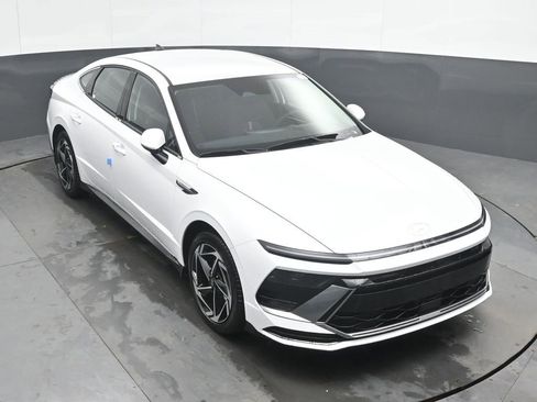 New 2026 Hyundai Sonata SEL FWD image 14