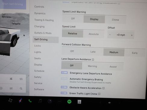 Used 2024 Tesla Cybertruck AWD Crew Cab image 18