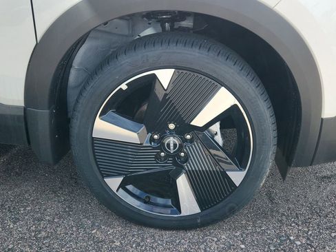 New 2025 Nissan Kicks SR w/ Interior Electronics Package image 15