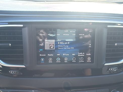 Certified 2020 Chrysler Pacifica Touring w/ Tire & Wheel Group image 14