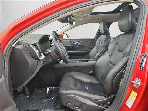 Used 2020 Volvo S60 T6 Momentum AWD/4WD image 17