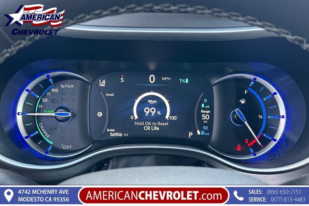 Used 2023 Chrysler Pacifica Touring-L FWD image 34