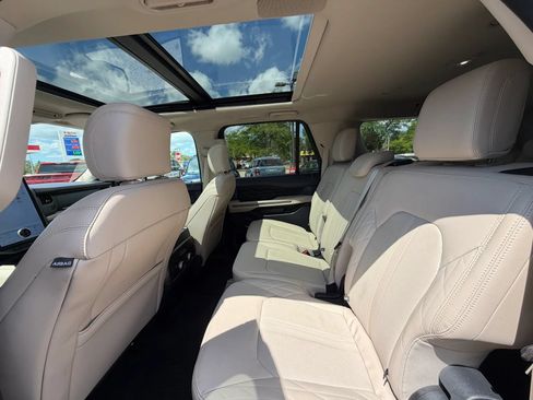 Used 2024 Ford Expedition Max Platinum AWD/4WD image 37