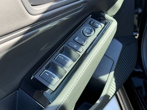 Used 2025 Honda Accord Touring image 21