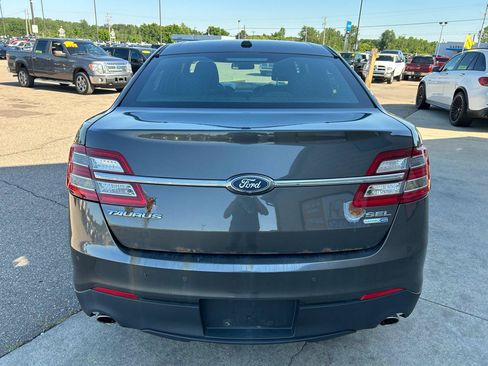 Used 2017 Ford Taurus SEL AWD/4WD image 6