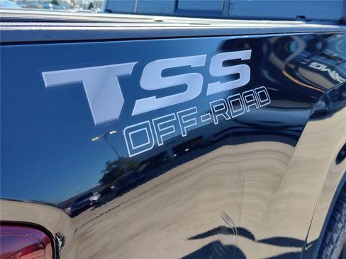 Used 2023 Toyota Tacoma SR image 7