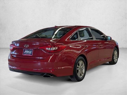 Used 2017 Hyundai Sonata SE w/ Cargo Package image 5