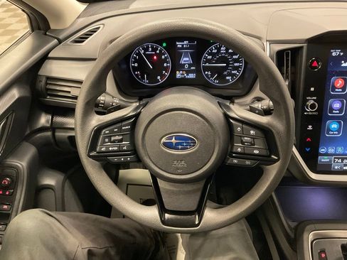 Used 2024 Subaru Crosstrek 2.0i Premium image 4