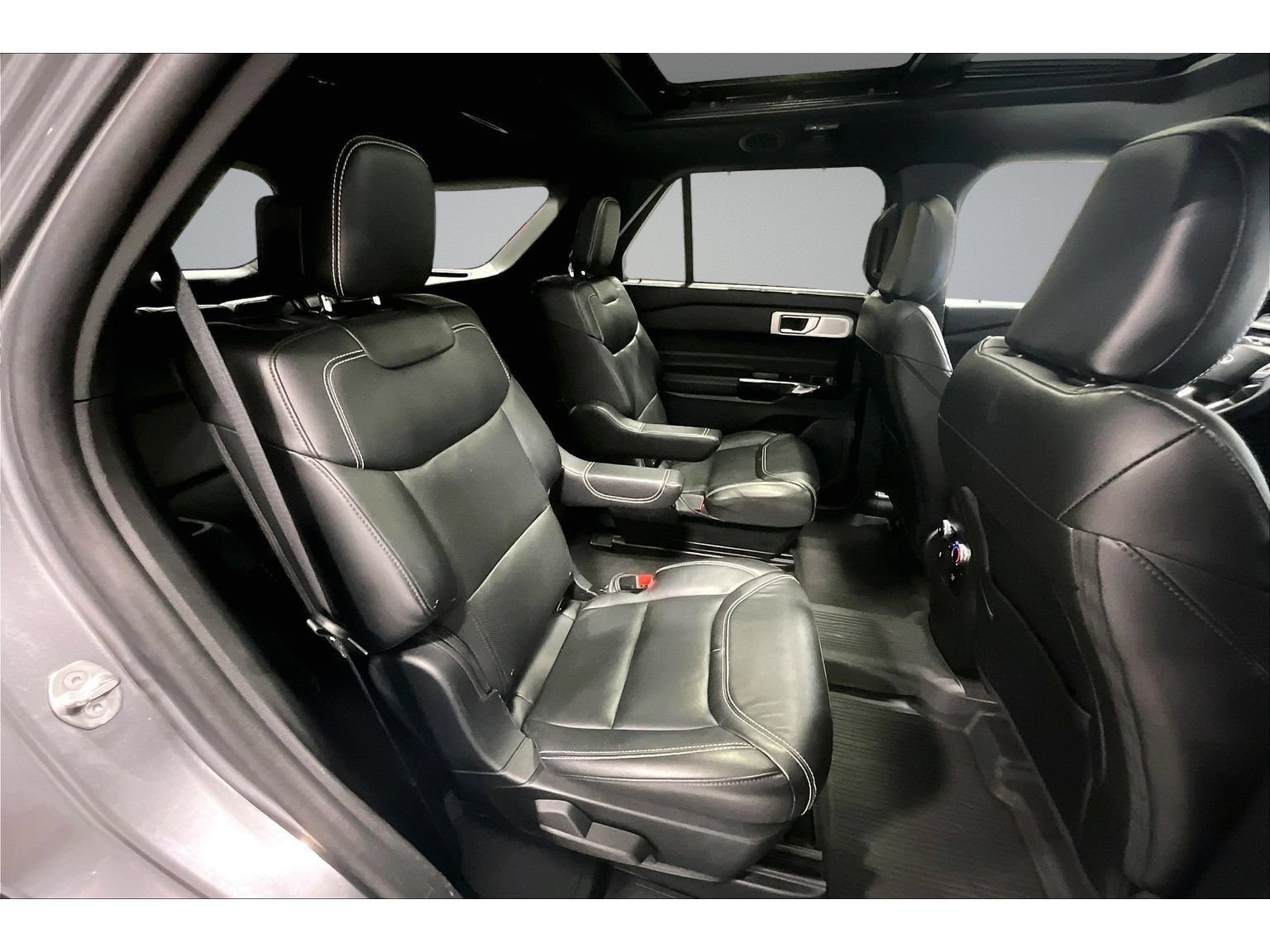 Used 2024 Ford Explorer ST w/ Equipment Group 401A AWD/4WD image 38