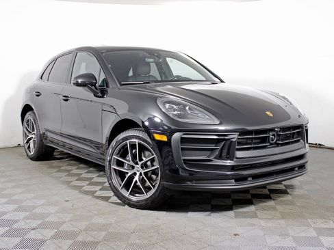 New 2026 Porsche Macan image 9