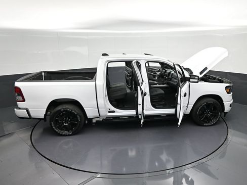 Used 2024 RAM 1500 Big Horn RWD image 39