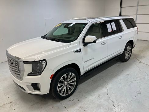 Used 2022 GMC Yukon XL Denali image 5