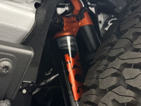 New 2025 Ford Bronco Raptor w/ Interior Carbon Fiber Pack AWD/4WD image 6