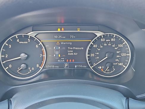 Used 2024 Nissan Altima 2.5 SV image 18