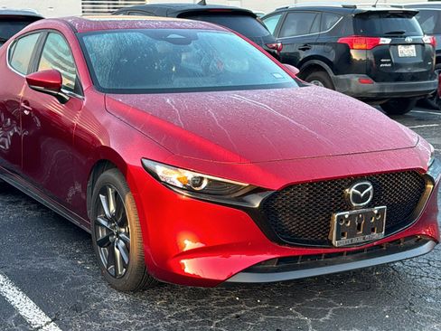 Used 2025 MAZDA MAZDA3 s FWD image 2