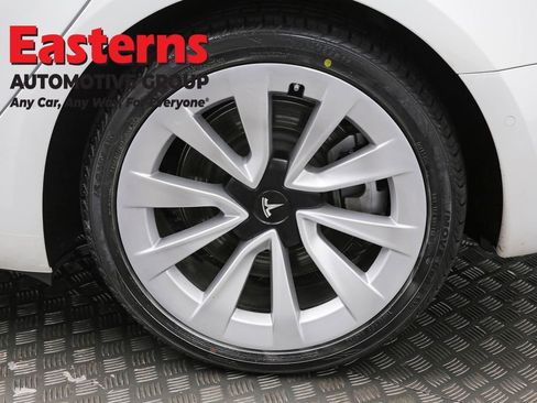 Used 2021 Tesla Model 3 Standard Range Plus image 30