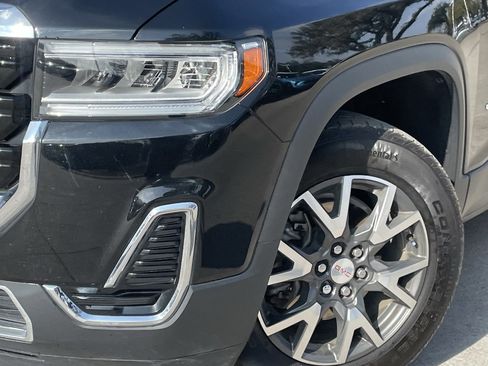 Used 2023 GMC Acadia SLE image 8