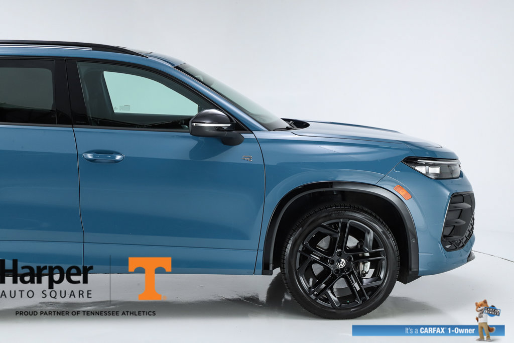 Used 2025 Volkswagen Tiguan SE R-Line AWD/4WD image 51