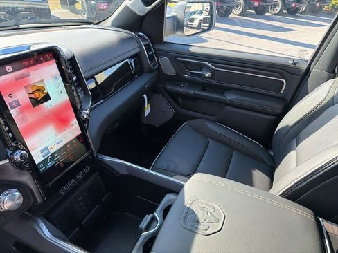 New 2026 RAM 1500 Laramie w/ Night Edition image 39