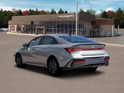 New 2026 Hyundai Elantra SEL Sport Premium FWD image 5