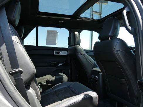 Used 2024 Ford Explorer ST w/ Equipment Group 401A AWD/4WD image 15
