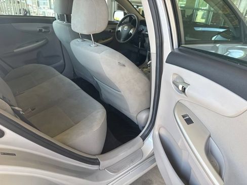 Used 2011 Toyota Corolla LE FWD image 16