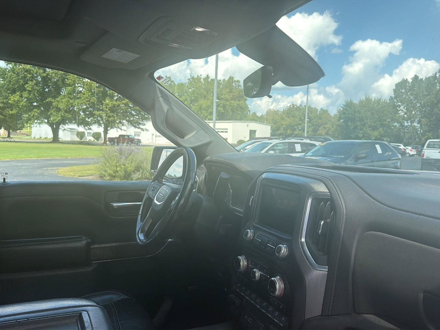 Used 2019 GMC Sierra 1500 Denali w/ Denali Ultimate Package AWD/4WD image 14