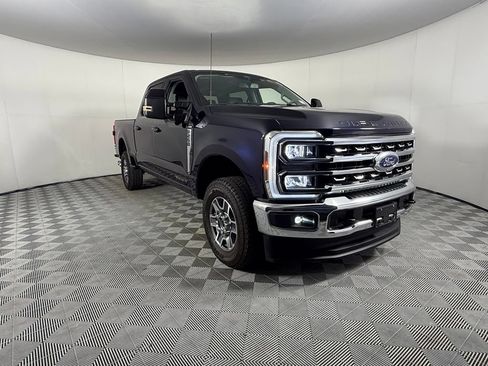 Used 2024 Ford F250 Lariat AWD/4WD image 5