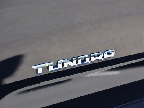 Used 2022 Toyota Tundra SR5 AWD/4WD image 9