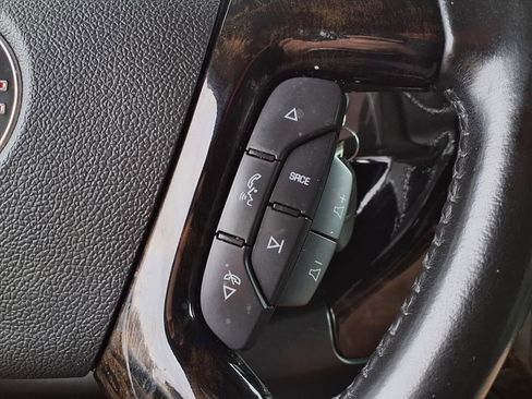 Used 2020 GMC Savana 2500 w/ Enhanced Convenience Package image 21