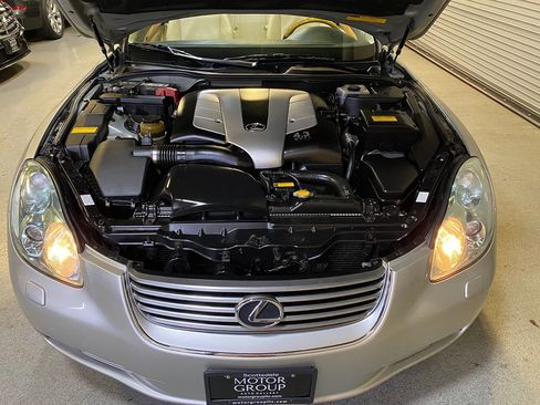 Used 2005 Lexus SC 430 Convertible RWD image 39